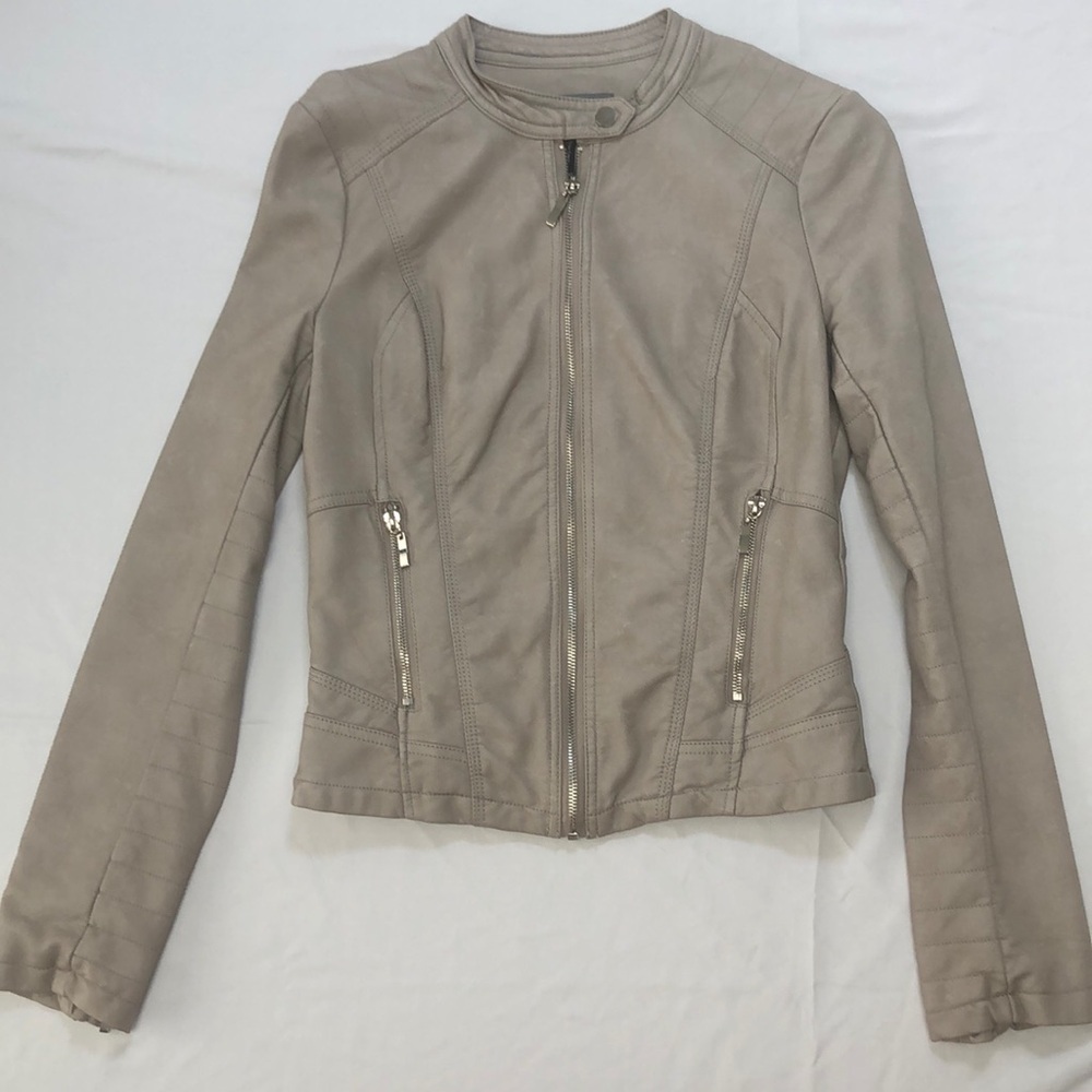 LE CHATEAU | soft Faux leather sand colour moto jacket with zippers size XS